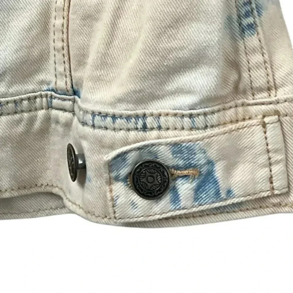 Free People Acid Wash Distressed Cropped Denim Jacket Women's Size 6 - Picture 7 of 10